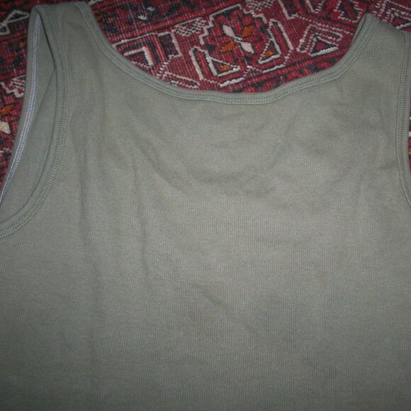 Eddie Bauer Classic Ribbed Knit Women’s Tank Top Size M Olive Green Scoop Neck - Picture 8 of 11
